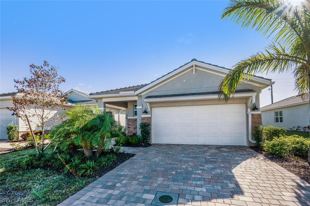 28319 Captiva Shell Lp in Bonita Springs, FL - Building Photo