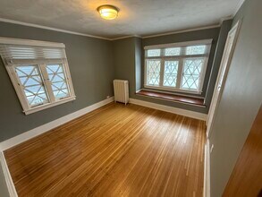 1160 Monroe Ave, Unit Apt B in Rochester, NY - Building Photo - Building Photo