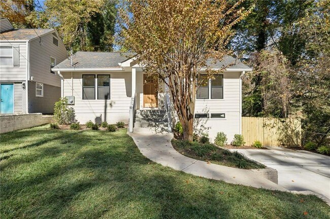 1917 Thompson Ave in Atlanta, GA - Building Photo - Building Photo