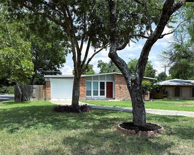 property at 7000 Bryn Mawr Cove