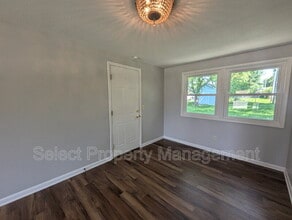6315 Midfield Dr in Fort Wayne, IN - Building Photo - Building Photo