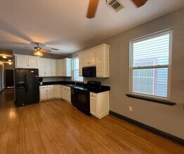 1814 St Roch Ave in New Orleans, LA - Building Photo - Building Photo
