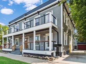 800 Douglas St NW in Grand Rapids, MI - Building Photo - Building Photo