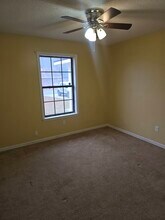 1304 Tower Dr in Hinesville, GA - Building Photo - Building Photo