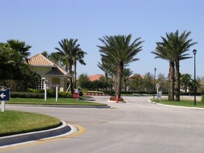 11300 SW Northland Dr in Port St. Lucie, FL - Building Photo - Building Photo