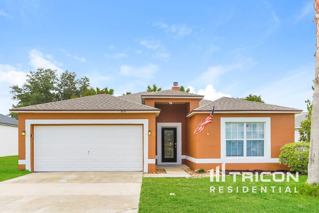 1656 Dartmouth Dr in Middleburg, FL - Building Photo