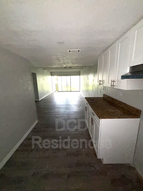 5521 Forest Haven Cir in Town 'n' Country, FL - Building Photo - Building Photo