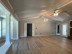 8801 Meandering Way in Fort Smith, AR - Building Photo - Building Photo