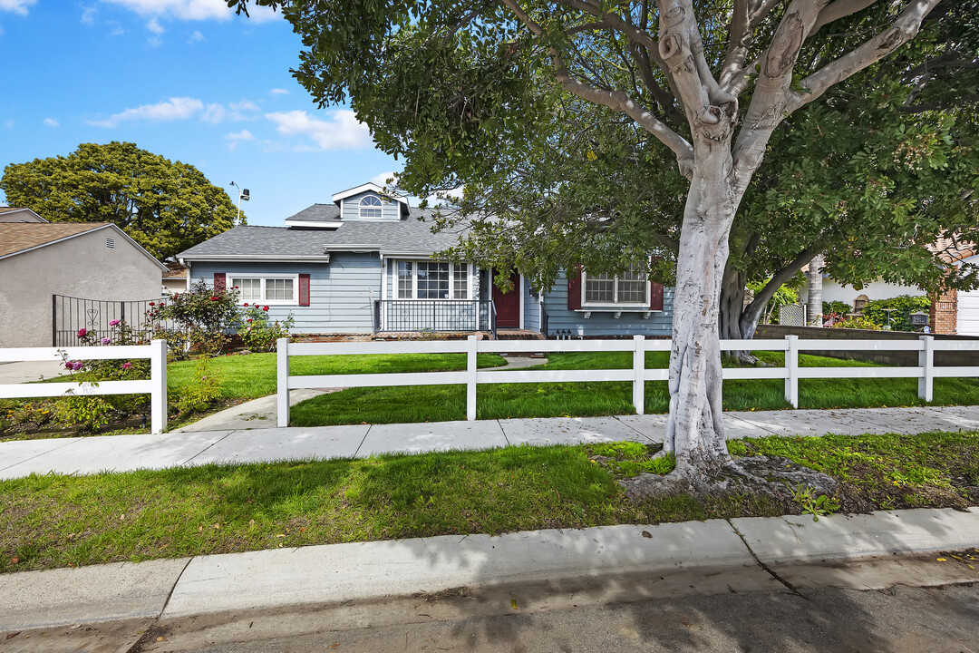 23204 Falena Ave in Torrance, CA - Building Photo