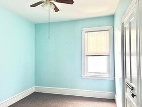 87 Hathaway St in New Bedford, MA - Building Photo - Building Photo