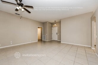 3042 Bellflower Way in Lakeland, FL - Foto de edificio - Building Photo