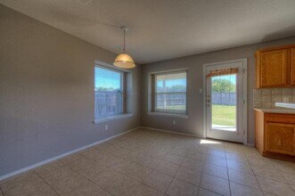 572 Woodsorrel Way in Round Rock, TX - Building Photo - Building Photo