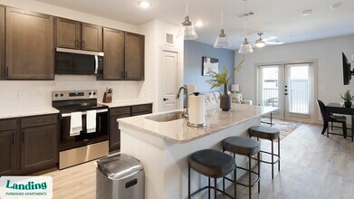 3351 Walton Dr in Corinth, TX - Foto de edificio - Building Photo