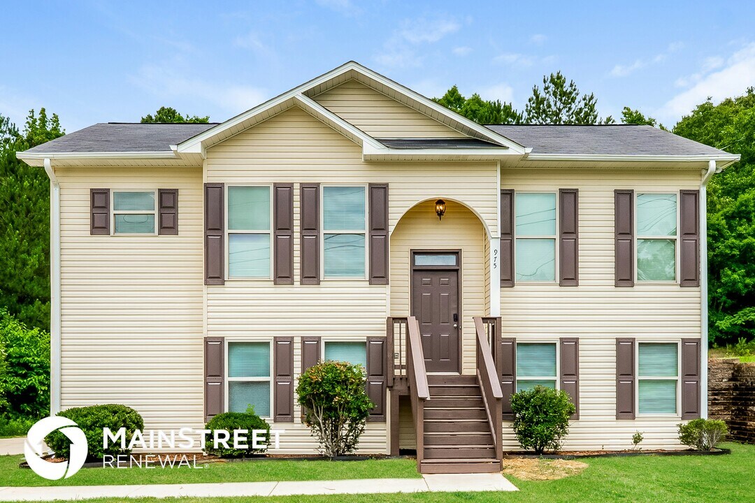 975 Moonlite Dr in Odenville, AL - Building Photo
