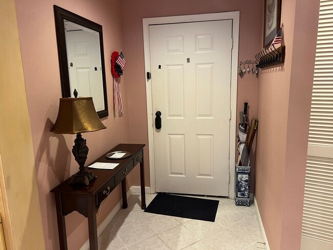 73 Skull Creek Dr in Hilton Head Island, SC - Building Photo - Building Photo