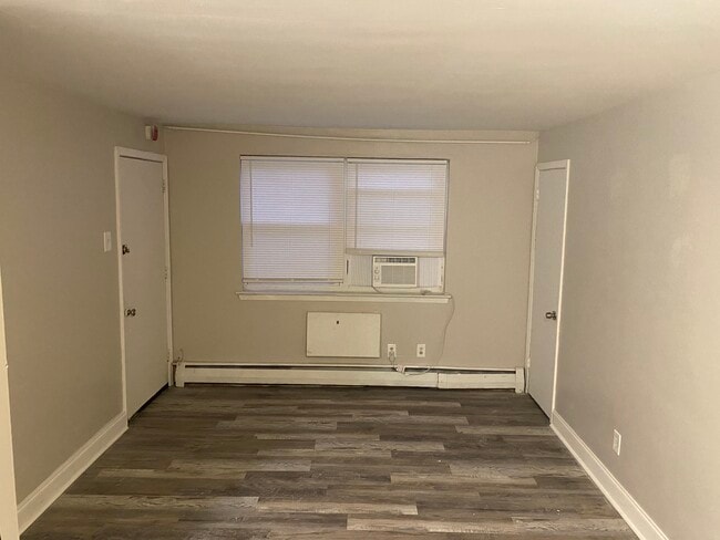 1721 Providence Ave in Chester, PA - Building Photo - Building Photo