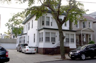 25 Reservoir Ave in Jersey City, NJ - Building Photo - Building Photo