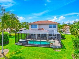 12730 Aviano Dr in Naples, FL - Building Photo