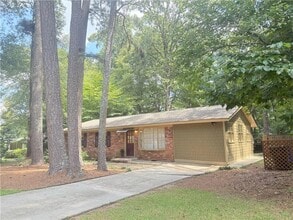 1009 Verdi Way in Clarkston, GA - Building Photo - Building Photo