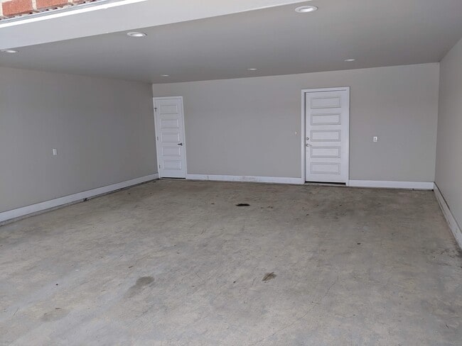 102 Ragin Lofts Aly, Unit 102 Ragin Loft Alley in Lafayette, LA - Building Photo - Building Photo