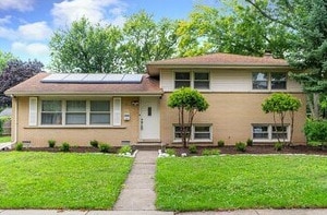 property at 306 Michael Mnr