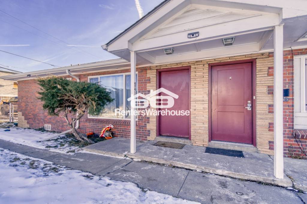 1418 Ironton St in Aurora, CO - Building Photo