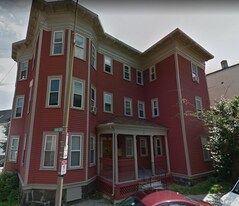 24 Pond St, Unit 2 in Boston, MA - Building Photo