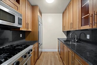 8 Liberty Pl in New York, NY - Foto de edificio - Building Photo