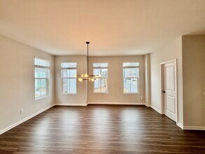 1465 Creekside Cir NW in Atlanta, GA - Building Photo - Building Photo