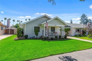 926 N San Gabriel Ave in Azusa, CA - Building Photo