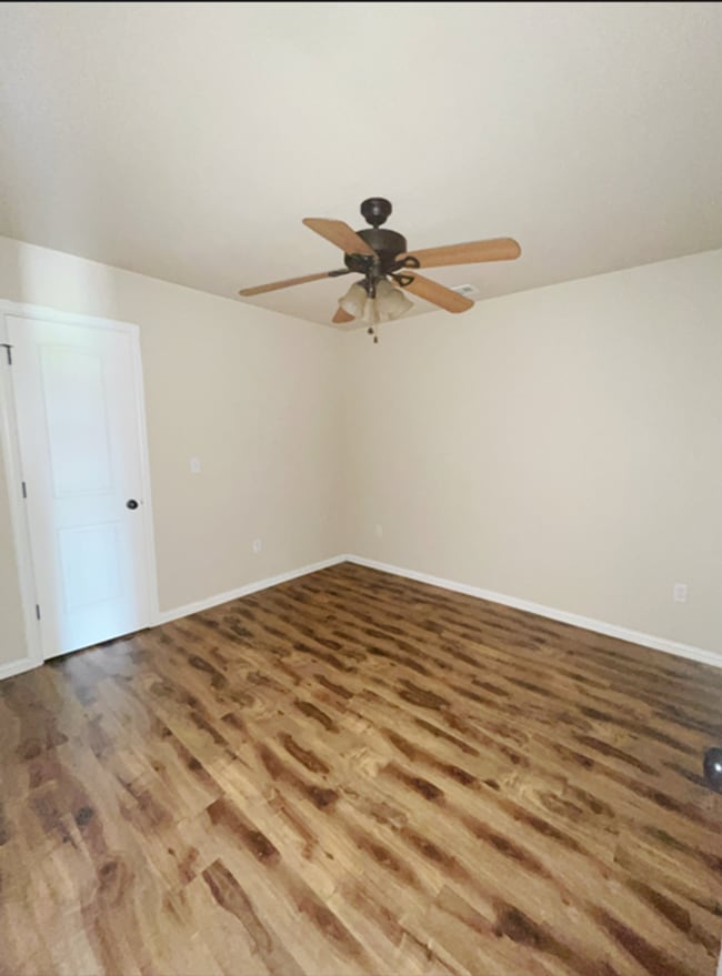 121 Mockingbird Xing in Durant, OK - Building Photo - Building Photo