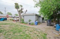 12309 Edison Hwy in Bakersfield, CA - Foto de edificio - Building Photo