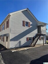 516 Heckman Ave in Nazareth, PA - Building Photo - Building Photo