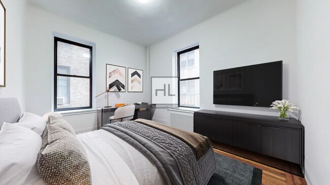 E 81st St, Unit 5C in New York, NY - Foto de edificio - Building Photo