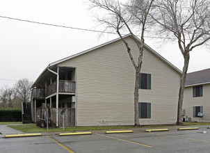 Potpourri Apartments in Lafayette, LA - Building Photo - Building Photo