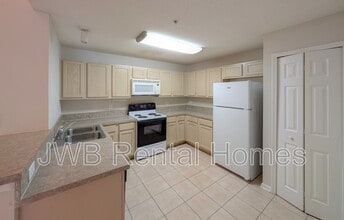 6076 Maggies Cir in Jacksonville, FL - Building Photo - Building Photo