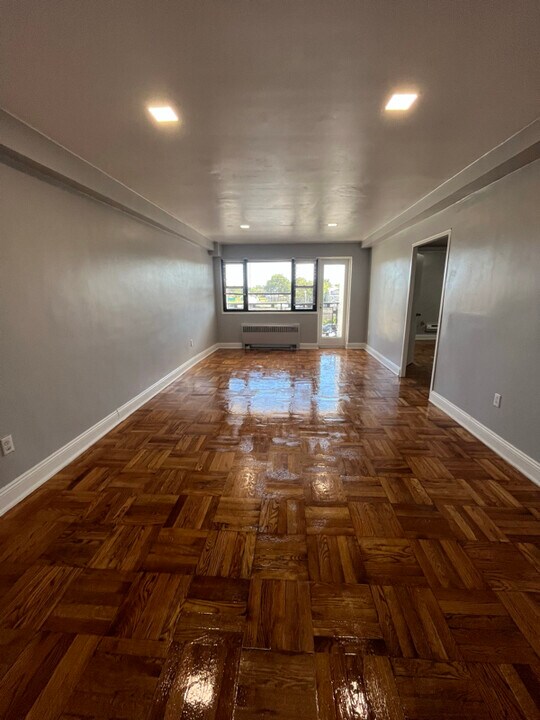 56 S Munn Ave in East Orange, NJ - Building Photo