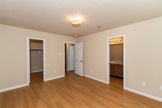 2451 Connors Path Ct in Houston, TX - Building Photo - Building Photo