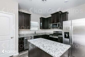 316 E Georgia Terrace in Mustang, OK - Foto de edificio - Building Photo