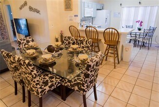 1021 Soaring Eagle Ln in Kissimmee, FL - Foto de edificio - Building Photo