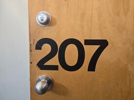 222 Jay St, Unit #207 in La crosse, WI - Building Photo