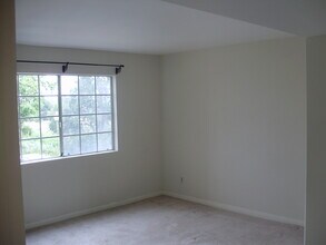 3211 Sello Ln in Carlsbad, CA - Building Photo - Building Photo