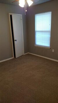 2017 Paisley Dr photo'