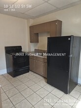 10-12 1/2 12 1/2 St in Roanoke, VA - Building Photo - Building Photo