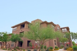 Venu Apartments in Scottsdale, AZ - Building Photo - Building Photo