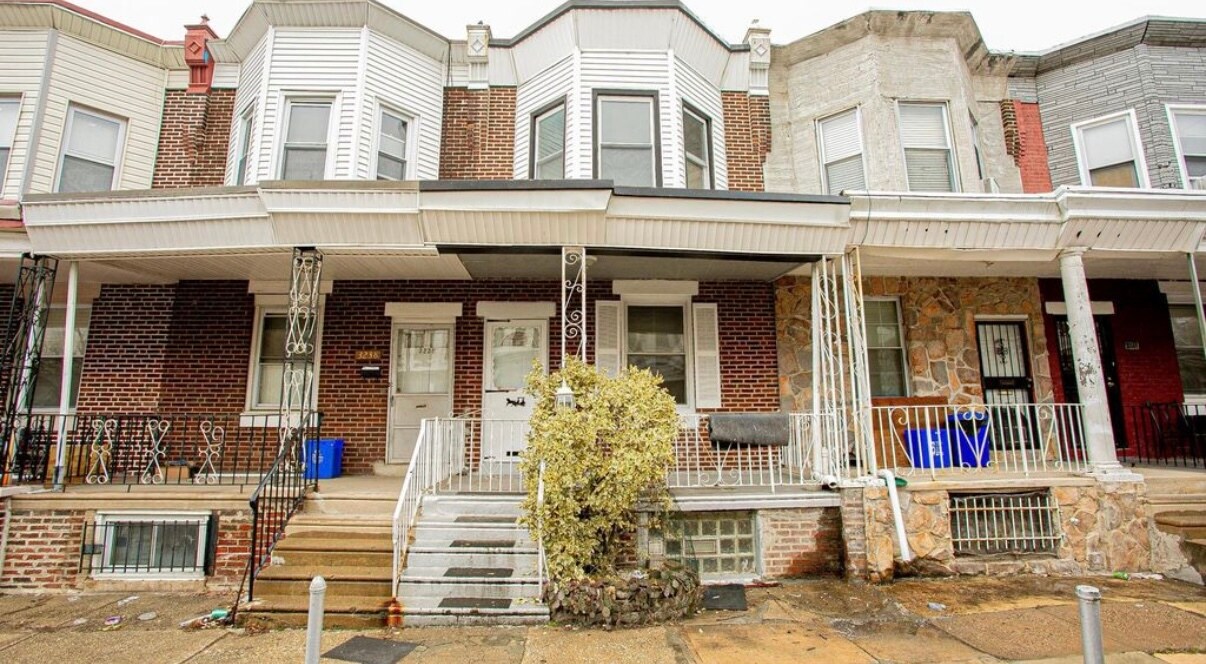 3240 N Bailey St in Philadelphia, PA - Building Photo