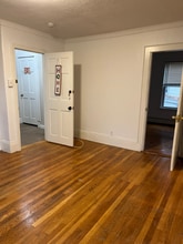 5 Cogswell Ave, Unit Unit 6 in Haverhill, MA - Foto de edificio - Building Photo