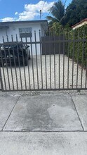 820 NW 19th Ct in Miami, FL - Building Photo - Building Photo