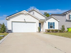 3083 Day Dream Ln in Belville, NC - Building Photo - Building Photo