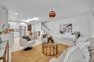 438 W Swoope Ave in Winter Park, FL - Building Photo - Building Photo